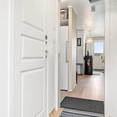 度假居 2 Bedroom In Fana Fanahamaren