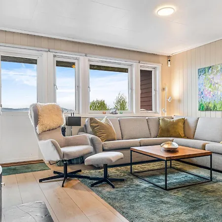 2 Bedroom In Fana *