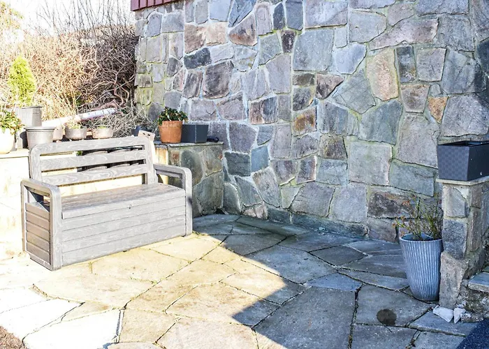 Prázdninový dům 2 Bedroom In Fana Fanahamaren