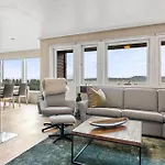 2 Bedroom In Fana *