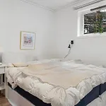 2 Bedroom In Fana * Fanahamaren